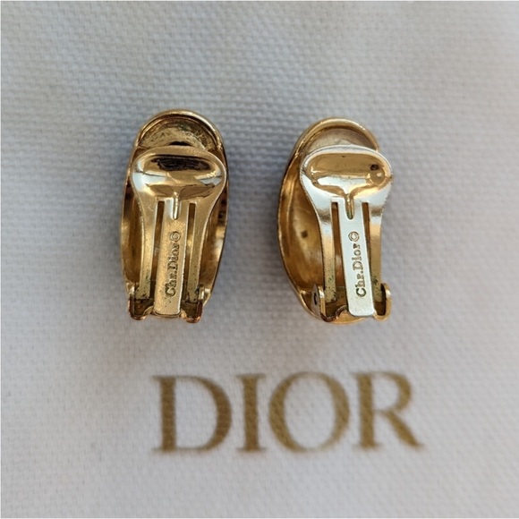 Dior Vintage Black and Gold Rhinestone Clip-on Earrings - Picture 5 of 7